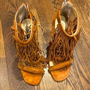 Steve Madden 7 Fringed Tan Women's Shoes